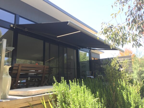 full cassette awning 3 600x450